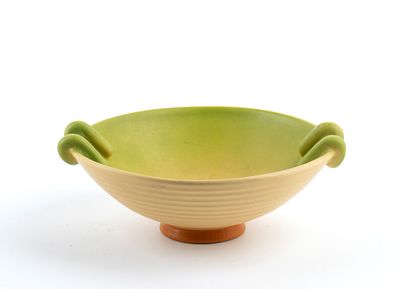 MANIFATTURA ROMETTI CERAMICHE, Green bowl Ceramic 7,5 x 22 cm ca. Signed under the base: 