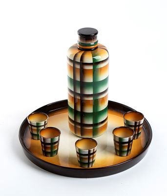 MANIFATTURA CERAMICA GALVANI, Lot composed by: a bottle with lid, 5 digestif glasses and a tray 