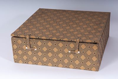 Lot of ten musical instruments, 20th century. box dimensions 9.5 x 28 x 26.5 cm Miniature 