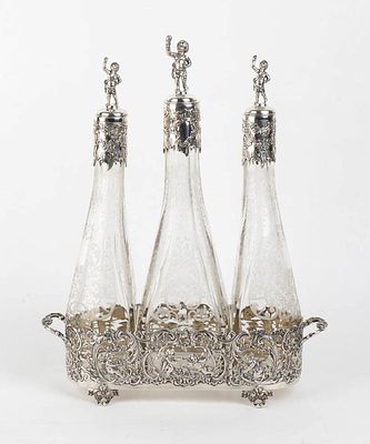 NICOLA BASIOS - Height x width x depth: 27.8 x 9 x 35 cm. Total weight: 2975 g Tripartite decanter 