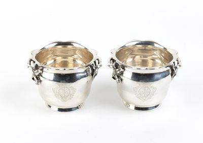 JAN DE VILLECLAIR ANTOINE A pair of Louis XV French sterling silver vases, Paris, 1762-1768. Heig 