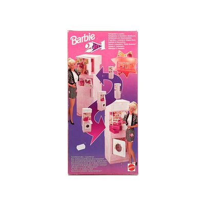 BARBIE, FRIGORÍFICO E LAVANDARIA. Frigorífico e lavandaria da Barbie, cor de rosa. Produção 