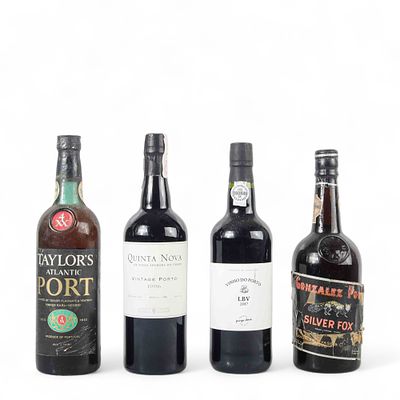 CONJUNTO DE 4 GARRAFAS DE VINHO DO PORTO. Conjunto composto por 4 garrafas de Vinho do Porto: 