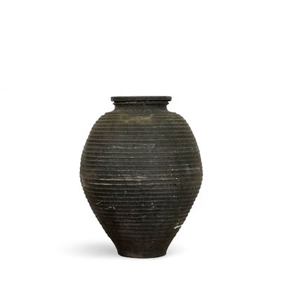 TALHA EM BARRO. Talha antiga em barro. Produção portuguesa, séc. XIX/XX. Sinais de uso. Dim: 