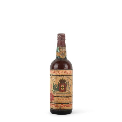 Real Companhia Velha Bastardo Porto. Garrafa de vinho do Porto da Real Companhia Velha 