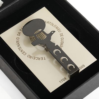 MEDALHA PASSAROLA DE BARTOLOMEU DE GUSM&Atilde;O. Medalha comemorativa da III Centen&aacute;rio da Passarola 