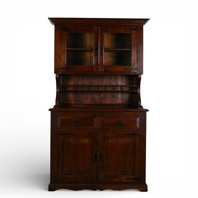 M&Oacute;VEL LOUCEIRO. M&oacute;vel louceiro em madeira de vinh&aacute;tico, com dois corpos, parte superior com duas 