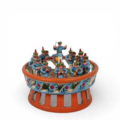 ROSA C&Ocirc;TA (1901-1983) - CORETO COM M&Uacute;SICOS. Grupo escult&oacute;rico constituido por coreto e treze 