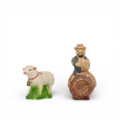 PAR DE MEALHEIROS EM BARRO DE BARCELOS. Par de mealheiros figurativos em barro tradicional de 