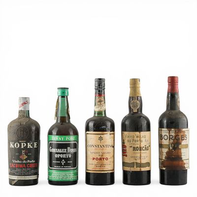 VINHOS DO PORTO. Conjunto de cinco garrafas de vinho do Porto Perdas, Kopke Lagrima de Cristo 
