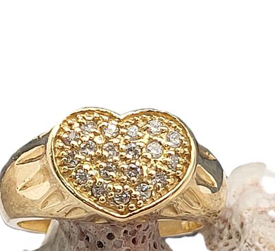 Classic Pave' Diamond Heart Ring. Setting: 14K Yellow 
Main Gemstone: Natural 