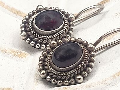 Vintage-Style Cabochon Rhodolite Drop Earrings. Setting: Sterling SIlver .925
Main