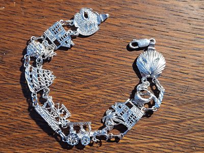 Charleston SC-Themed Historic Landmarks Bracelet. Cast in: Sterling Silver .925 
Length: 