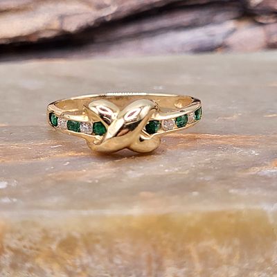 14K Emerald and Diamond "Cross My Heart" Ring. 100025 
Setting: 14K Yellow Gold 
Main 