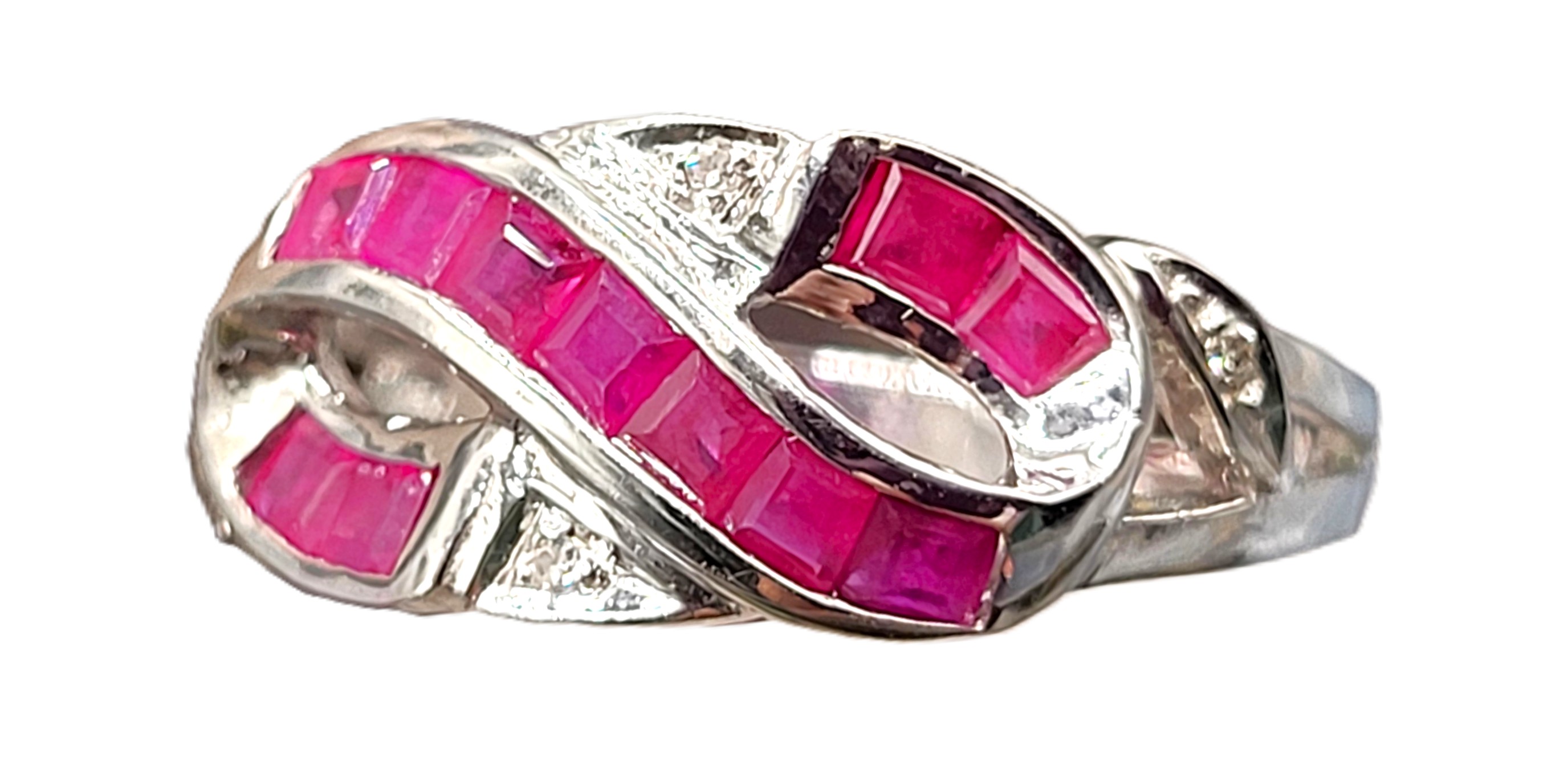Square-cut Ruby and Round Diamond Infinity Ring