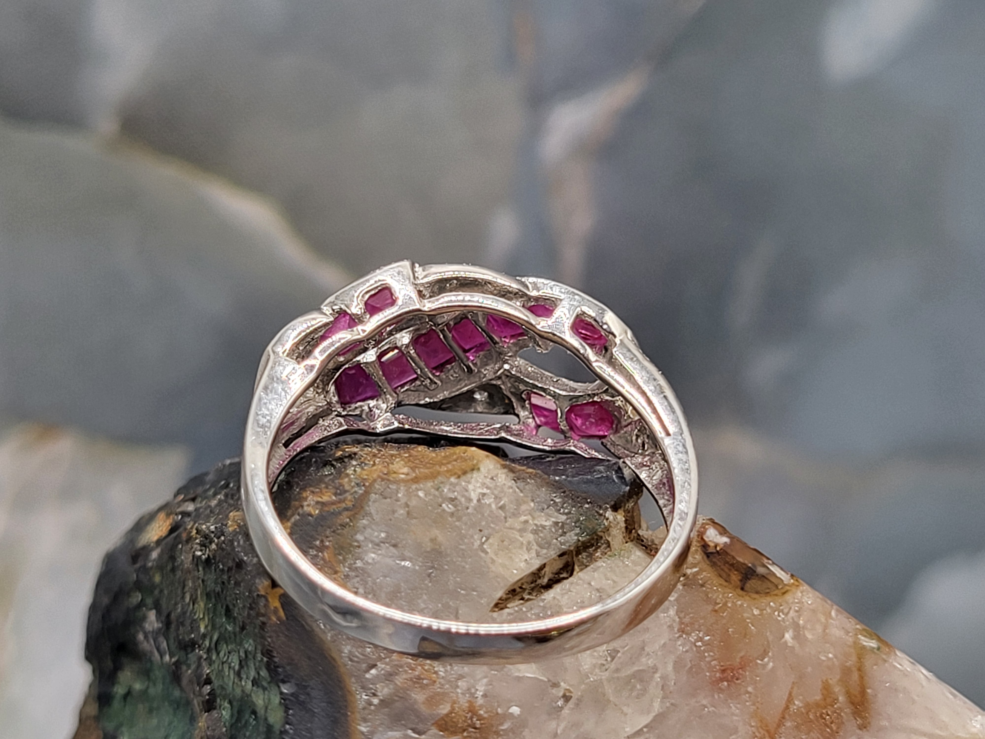 Square-cut Ruby and Round Diamond Infinity Ring
