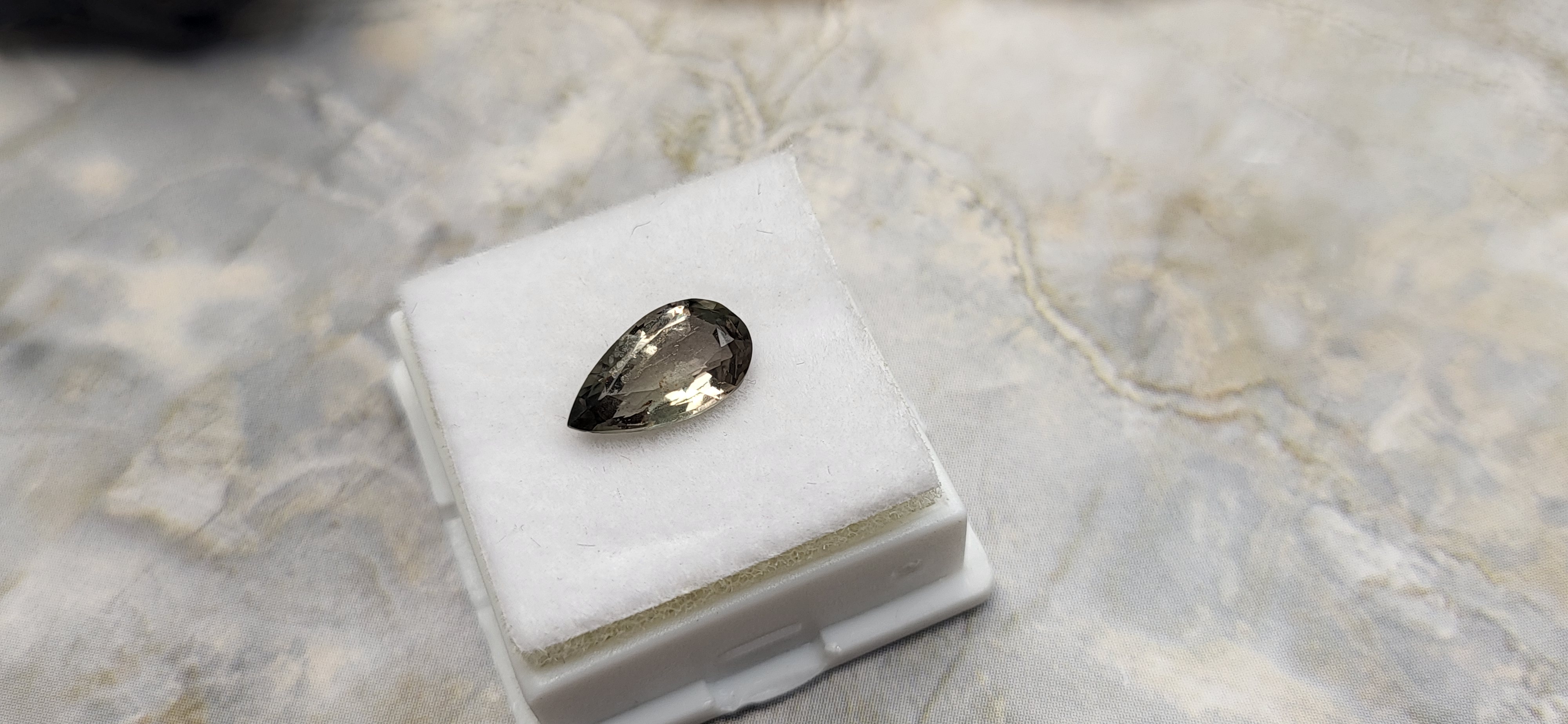 1.82CT Polychrome Montana Sapphire, Color-Changing