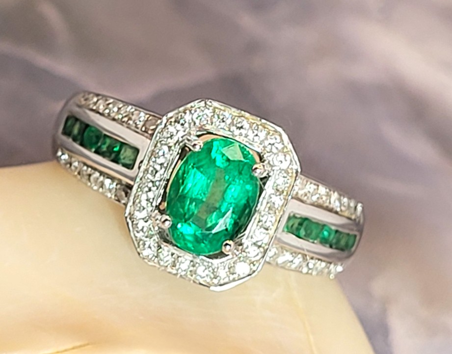 18K Emerald and Diamond Halo Ring Signed Iliana
