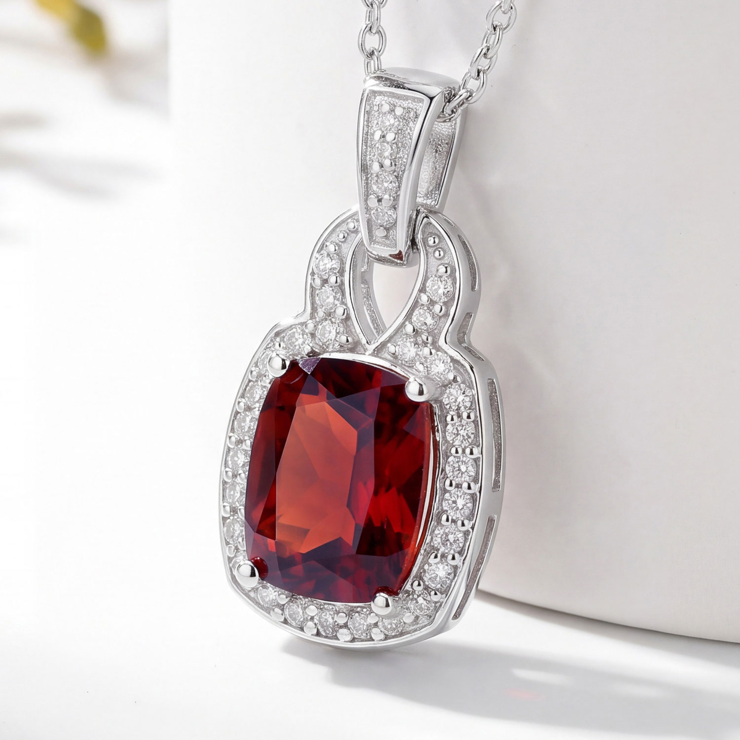 Madeira Pendant