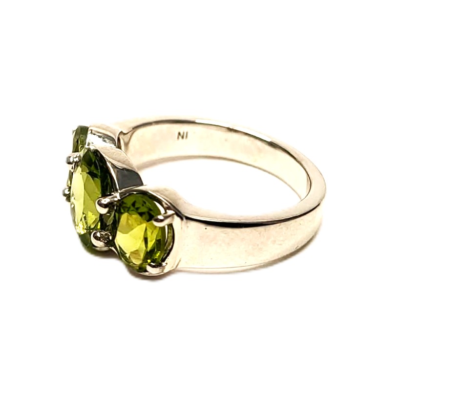 Sterling Silver Three-Stone Peridot Ring