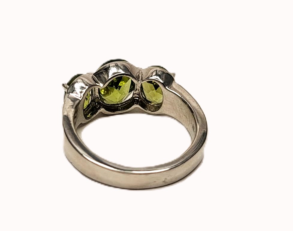 Sterling Silver Three-Stone Peridot Ring