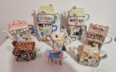 Selection Of Small And Miniature Teapots . Ten various sizes