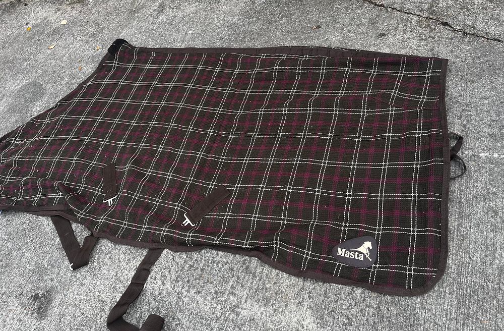 Masta Waffle rug. Cooler/stable sheet size 6’6