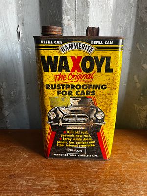 3/4 Full Vintage Wax Oil Can