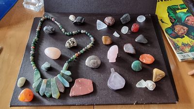 Collection of crystal and quartz. Large collection of crystal 
And quartz to include 
Necklace 