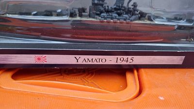 WW11 model ship . Yamato 1945 model ww11 
Boxed