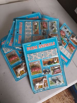 Unbranded (Winged Star Logo), Farm Animals Figurine Playsets, Moulded Plastic, Circa 