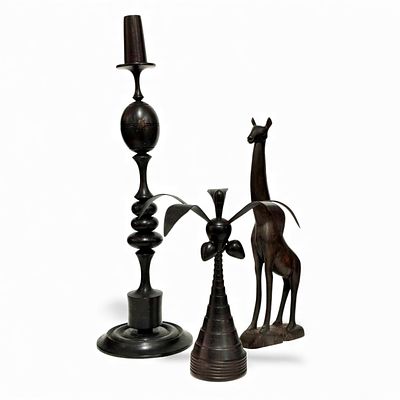 AFRICAN HANDICRAFTS. Set composed of 3 pieces carved in wood (palm tree, giraffe, and 
