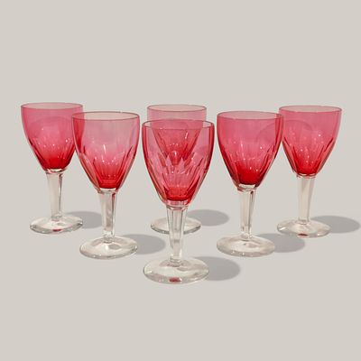 CRYSTAL. SIX CRYSTAL GLASSES - cut, with a pink bowl and hexagonal faceted base. In good 