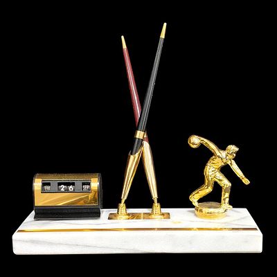 DELUX DESK SET. Desk set. Dim: 23 cm.