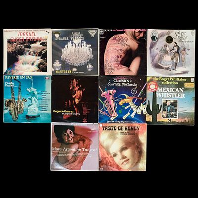 VINYL. Set of 10 33 rpm records, Manuel Super Natural, Strauss Waltzes, La, La, La &aacute; La 