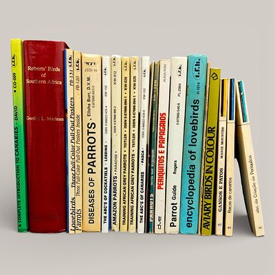 BIRD BOOKS. Set of 10 books related to Parakeets, Ducks, Geese, Canaries, Parrots, among others 