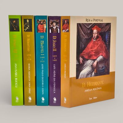 KINGS OF PORTUGAL. Set of 5 volumes “Kings of Portugal” 
directed by Roberto Carneiro 