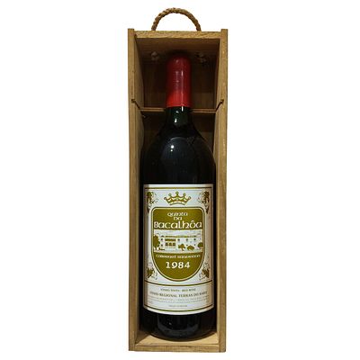 BACALH&Ocirc;A RED WINE. Quinta da Bacalh&ocirc;a Cabernet Sauvignon 1984. In a wooden box (without 