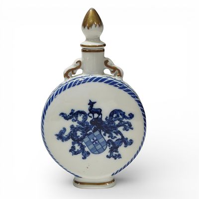 BLAZONED PERFUME BOTTLE. Reproduction of an antique perfume bottle in national Porat porcelain 