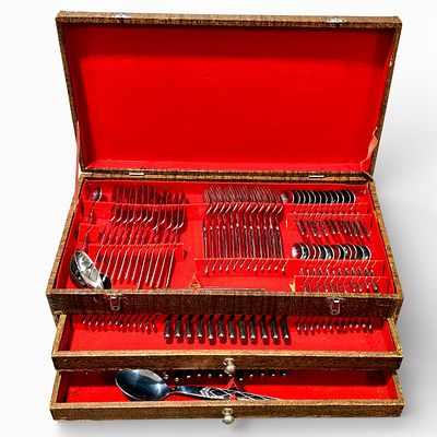 FORTINOX - STAINLESS STEEL CUTLERY SET. Stainless steel cutlery set case. Complete set for 12 people.