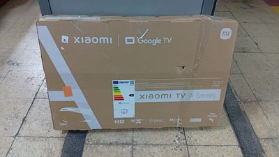 XIAOMI 32" HD SMART TV (FIRE TV). 32-inch television sold for repair or for parts, potentially 