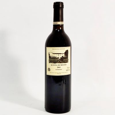 QUINTA DO MOURO 2003. Bottle of red wine Quinta do Mouro 2003, Alentejo. Volume: 75cl. Alcohol 