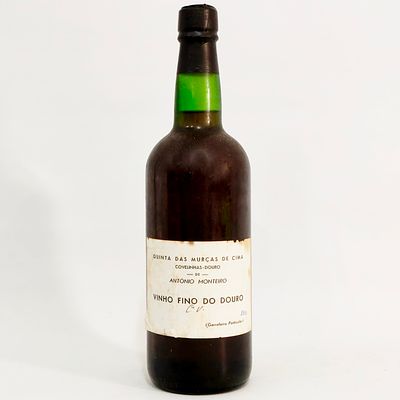 DOURO FINE WINE QUINTA DAS MUR&Ccedil;AS DE CIMA 1980. Bottle of Douro fine wine Quinta das Mur&ccedil;as de 