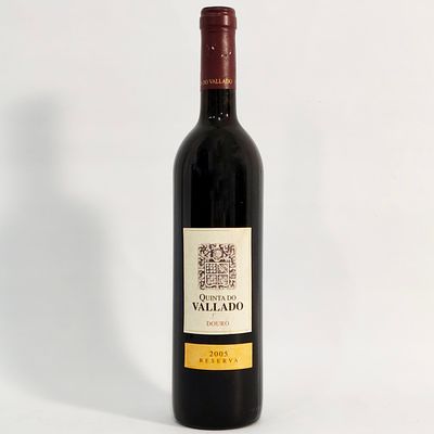 QUINTA DO VALLADO RESERVA 2005. Bottle of Quinta do Vallado Reserva 2005 red wine, Douro. 