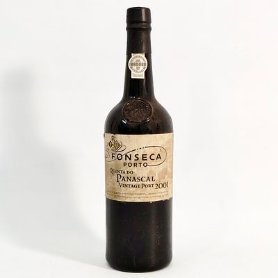 FONSECA PORT WINE 2001. Bottle of Fonseca Port wine, Quinta do Panascal, 2001 bottled in 2003. 