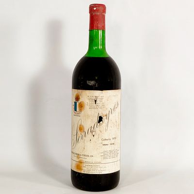 SERRADAYRES RED WINE. Magnum Serradayres 1978 harvest, produced by Carvalho Ribeiro & Ferreira.