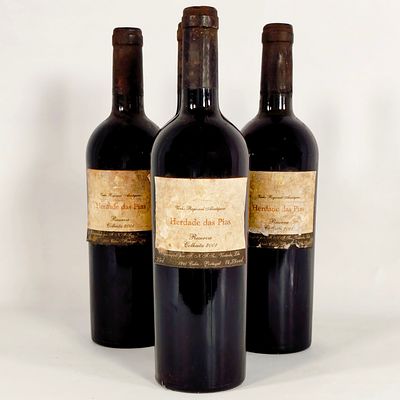 ALENTEJO RED WINE. Bottles of red wine, Herdade das Pias Reserva 2001.