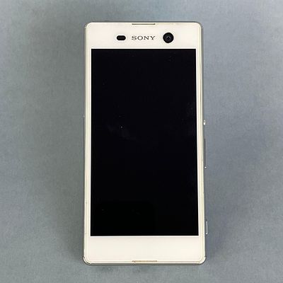 SONY XPERIA M5. Sony Smartphone CPU 8x2.0 GHz, 3GB RAM and 16GB ROM. Note: Working