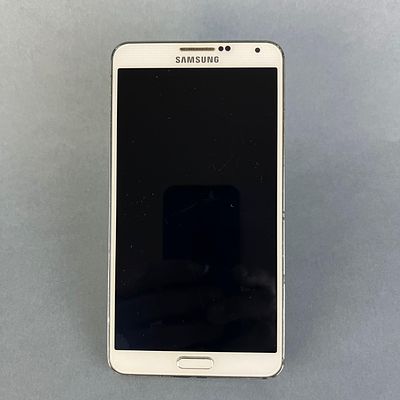 SAMSUNG GALAXY NOTE3. Samsung Smartphone CPU 4x2.3GHz, 3GB RAM 5.7" Screen. Note: Working