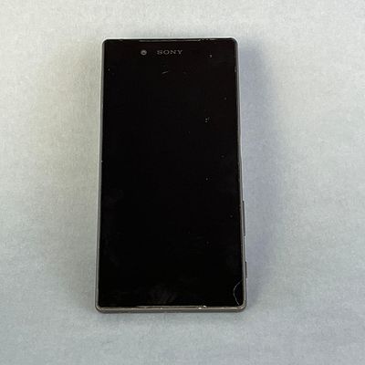 SONY XPERIA Z5. Sony Smartphone CPU 8x2.0GHz, 3GB RAM, 32GB ROM, 5.2" Display. Note: Working